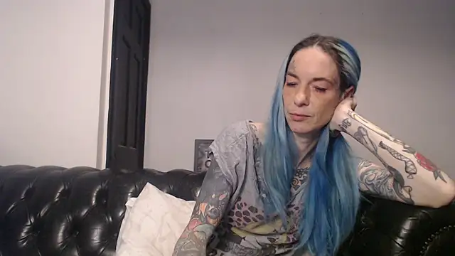 RavenryderUK online show from January 2025 10:11:02 PM