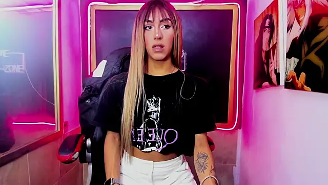 Isabella stanford2 online show from November 2025 12:31:01 PM