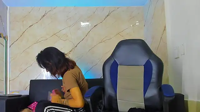 Isabella stanford2 online show from November 2025 12:43:01 PM