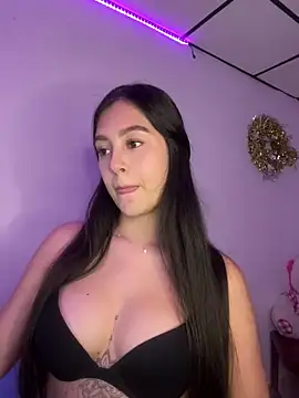 Snapshot of kanne_mia chatting on March 2025 03:54:02 AM kanne mia online show from March 2025 03:54:02 AM