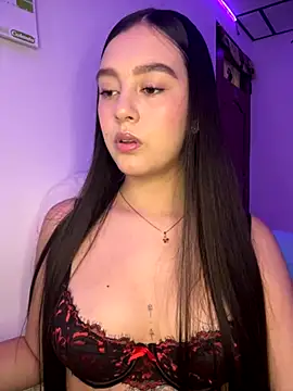 kanne mia online show from October 2025 10:11:01 PM