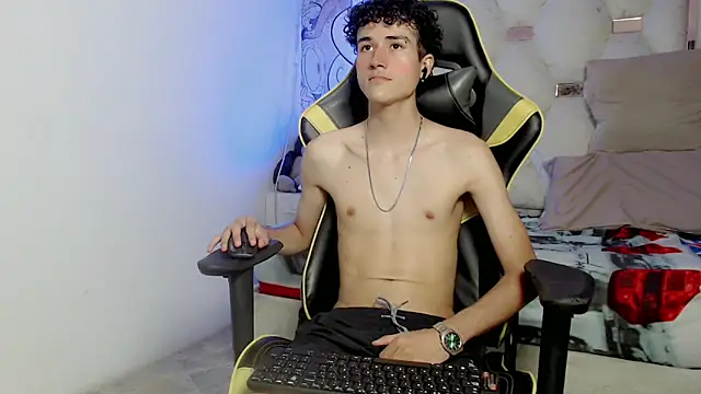 Snapshot of johnny_cagee chatting on September 2025 03:57:01 AM johnny cagee online show from September 2025 03:57:01 AM