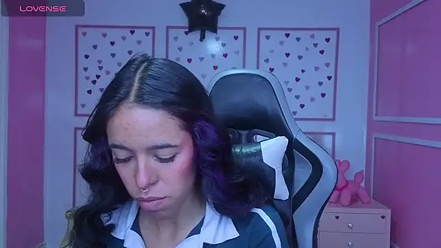 Snapshot of stephania_t chatting on November 2025 12:42:02 PM stephania t online show from November 2025 12:42:02 PM