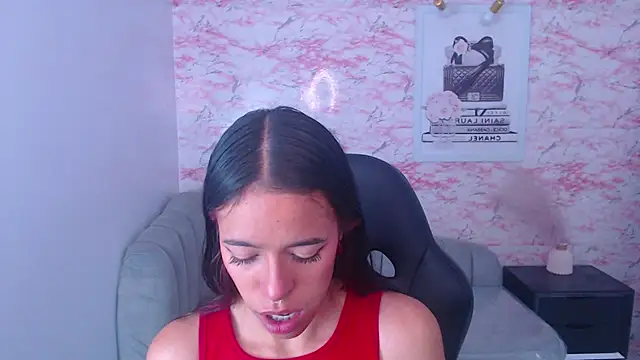 stephania t online show from October 2025 02:35:01 AM