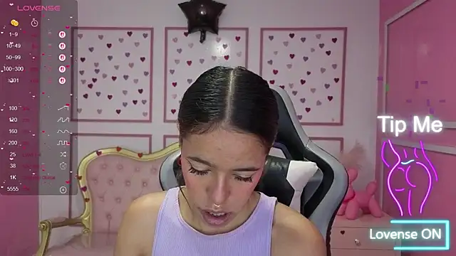 Snapshot of stephania_t chatting on November 2025 12:42:02 PM stephania t online show from November 2025 12:42:02 PM