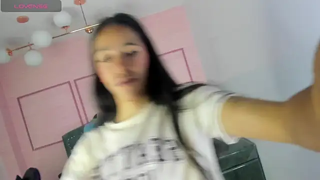 stephania t online show from March 2025 10:49:02 AM