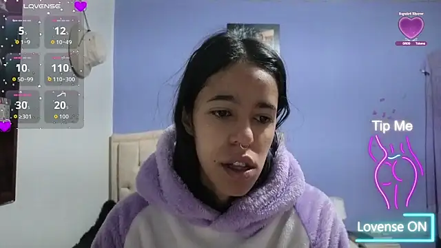 Snapshot of stephania_t chatting on June 2026 12:25:01 PM stephania t online show from June 2026 12:25:01 PM