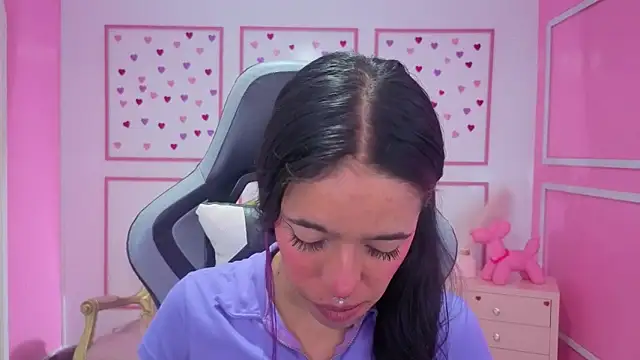 stephania t online show from February 2026 12:27:01 PM