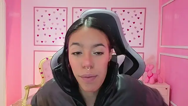 stephania t online show from September 2025 11:38:02 AM