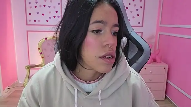 stephania t online show from September 2025 11:33:02 AM