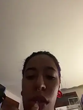 Snapshot of stephania_t chatting on November 2025 04:17:02 AM stephania t online show from November 2025 04:17:02 AM