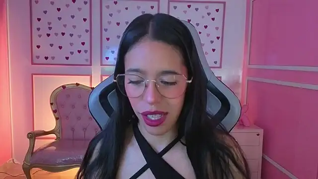stephania t online show from September 2025 11:45:02 AM