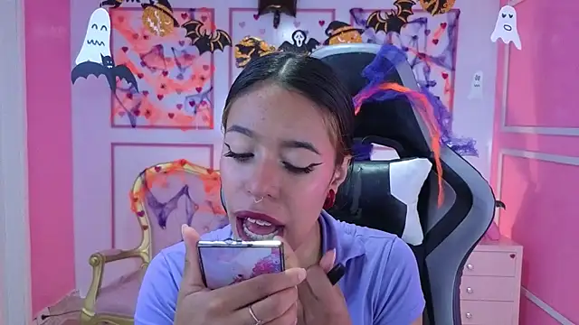 Snapshot of stephania_t chatting on October 2025 11:55:01 AM stephania t online show from October 2025 11:55:01 AM