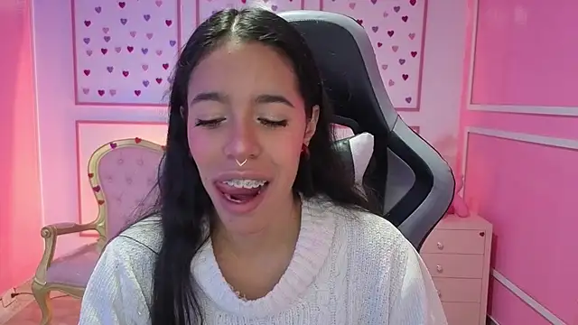 stephania t online show from September 2025 11:39:02 AM