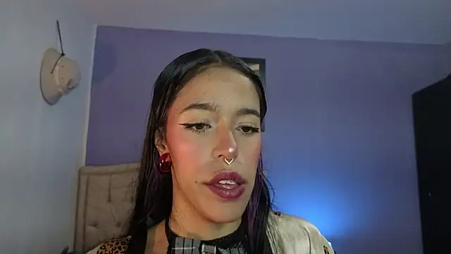 stephania t online show from March 2026 05:26:01 PM