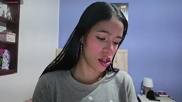 Snapshot of stephania_t chatting on May 2026 03:37:02 PM stephania t online show from May 2026 03:37:02 PM