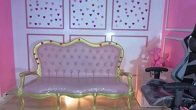 stephania t online show from October 2025 11:35:02 AM