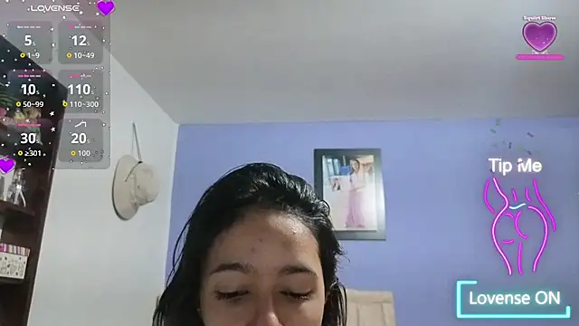 Snapshot of stephania_t chatting on June 2026 01:17:02 PM stephania t online show from June 2026 01:17:02 PM