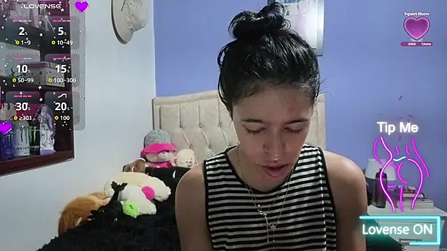 Snapshot of stephania_t chatting on July 2026 02:20:01 PM stephania t online show from July 2026 02:20:01 PM