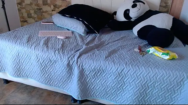 julz 03 online show from March 2026 06:24:01 PM