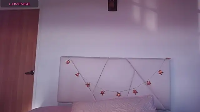 julz 03 online show from November 2025 01:10:02 PM