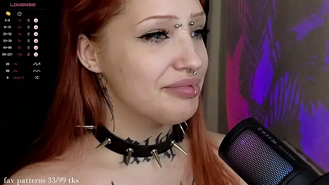 Snapshot of violetviolator chatting on January 2025 11:00:02 AM violetviolator online show from January 2025 11:00:02 AM