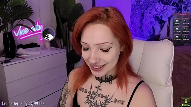 violetviolator online show from November 2025 04:01:02 AM