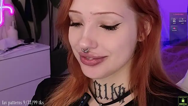 violetviolator online show from November 2025 04:17:01 AM