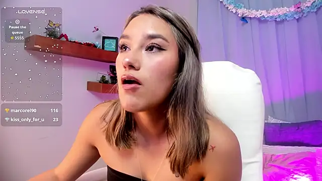  Sophie  miller online show from April 2026 07:07:02 PM