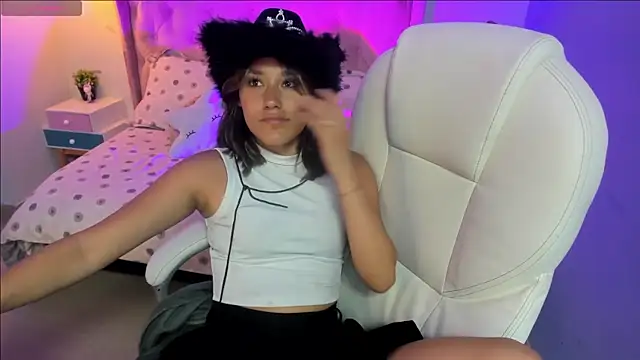  Sophie  miller online show from February 2026 10:51:02 PM