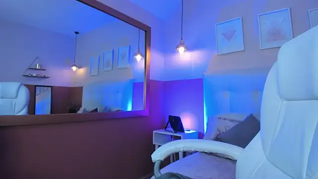  Sophie  miller online show from March 2026 08:29:01 PM