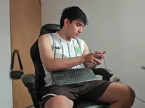 leo030809 online show from March 2026 07:36:02 PM