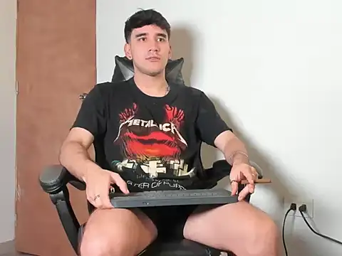 Snapshot of leo030809 chatting on February 2026 01:26:02 AM leo030809 online show from February 2026 01:26:02 AM