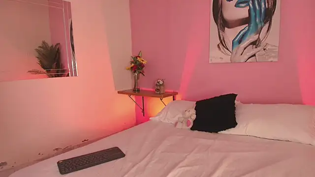 Pammela Smith online show from March 2026 09:13:02 PM