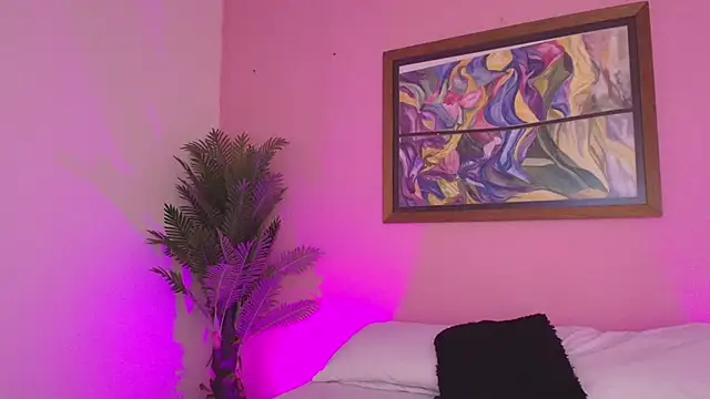 Pammela Smith online show from February 2026 07:54:02 PM