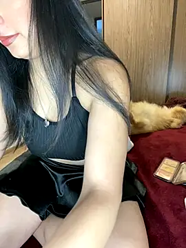 Snapshot of Effyvice13 chatting on November 2025 05:50:01 PM Effyvice13 online show from November 2025 05:50:01 PM