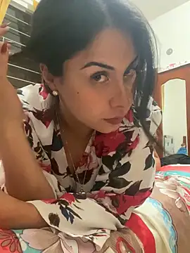 Effyvice13 online show from April 2026 05:47:02 AM