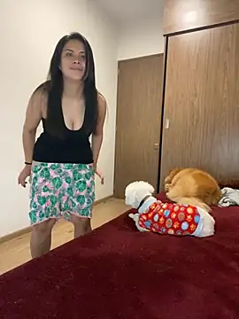 Snapshot of Effyvice13 chatting on November 2025 04:28:01 PM Effyvice13 online show from November 2025 04:28:01 PM