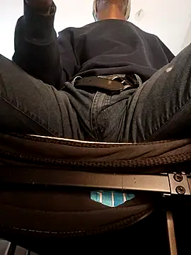 BuirdlyVerse online show from April 2026 09:28:01 PM