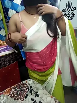 Snapshot of Manjudear chatting on April 2026 06:40:01 AM Manjudear online show from April 2026 06:40:01 AM