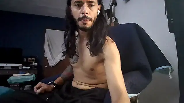 Snapshot of Donstark6669 chatting on October 2025 05:35:02 PM Donstark6669 online show from October 2025 05:35:02 PM