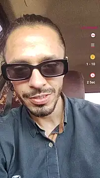 Snapshot of Donstark6669 chatting on January 2025 11:29:01 PM Donstark6669 online show from January 2025 11:29:01 PM