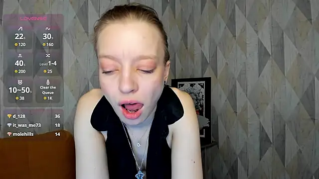 Snapshot of Michelle_Blond chatting on February 2025 01:30:01 PM Michelle Blond online show from February 2025 01:30:01 PM