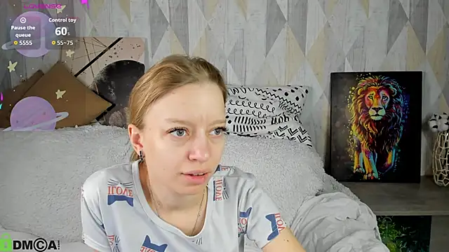 Snapshot of Michelle_Blond chatting on October 2025 07:54:01 AM Michelle Blond online show from October 2025 07:54:01 AM
