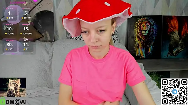 Snapshot of Michelle_Blond chatting on October 2025 07:20:02 AM Michelle Blond online show from October 2025 07:20:02 AM