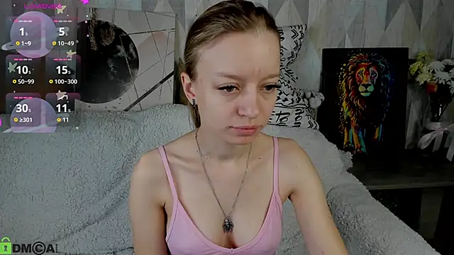 Snapshot of Michelle_Blond chatting on September 2025 07:48:01 AM Michelle Blond online show from September 2025 07:48:01 AM