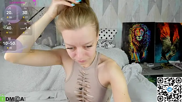 Snapshot of Michelle_Blond chatting on October 2025 09:10:01 AM Michelle Blond online show from October 2025 09:10:01 AM