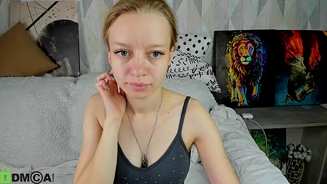 Snapshot of Michelle_Blond chatting on October 2025 08:16:01 AM Michelle Blond online show from October 2025 08:16:01 AM