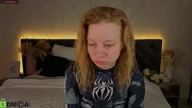Michelle Blond online show from April 2026 01:06:02 AM