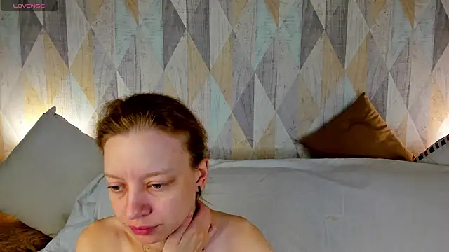 Michelle Blond online show from June 2026 01:05:01 AM
